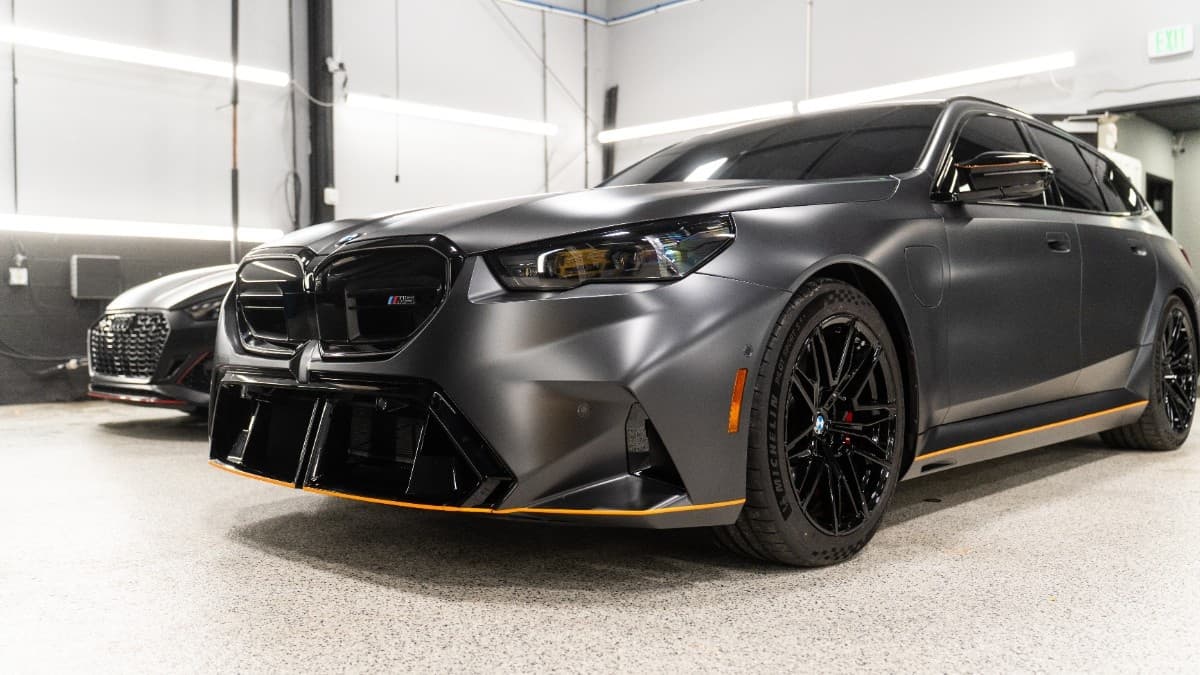 Satin BMW M5 in the Be Tinted studio